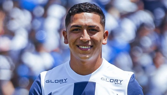 Carlos Montoya jugó ante Cienciano su primer partido como titular en el 2023. (Foto: Alianza Lima)