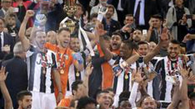 Juventus campeón de la Copa Italia tras ganar 1-0 al AC Milan en Roma