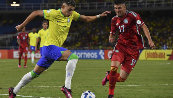 Brasil y Colombia chocaron en la fecha 4 del Sudamerica Sub 20 (Foto: AFP).
