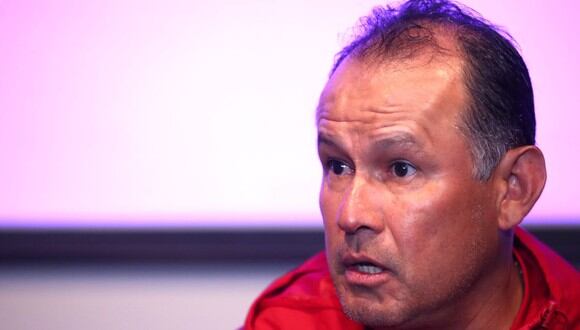 Juan Reynoso es el actual entrenador de la Selección Peruana. (Foto: FPF)