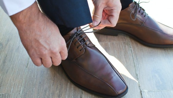 Los mejores trucos caseros para quitar los rayones de tus zapatos o zapatillas. (Foto: Pexels)