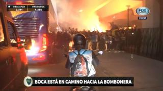 ¡Sueñan con la remontada! Fanáticos de Boca Juniors frenaron el bus del equipo en su traslado a la Bombonera