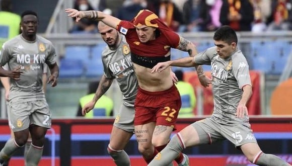 Un guiño al ‘Tata’: Johan Vásquez fue protagonista en empate de Genoa ante Roma. (AFP)