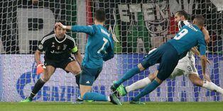 Olfato goleador: Cristiano Ronaldo hizo golazo de '9' dentro del área a Juventus [VIDEO]