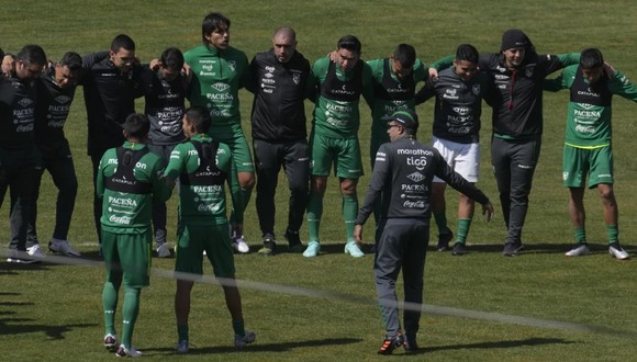 Bolivia llegará esta noche a Lima, para el duelo contra Perú por Eliminatorias. (Foto: AP)