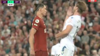 A las duchas: Darwin Núñez vio la roja por cabezazo a rival en el Liverpool vs. Crystal Palace