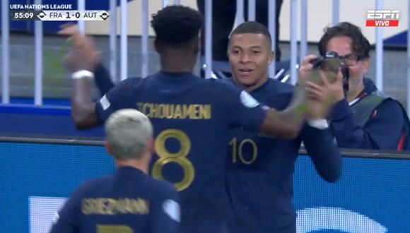 Mbappé se mandó con un golazo en el partido Francia vs Austria. (Foto: Captura ESPN)