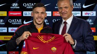 El primer sacrificado de Setién: Barcelona anuncia la salida de Carles Pérez a la Roma a modo de préstamo