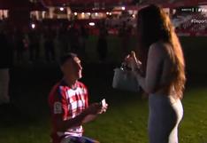 Aún no se ha visto todo: goleador del Granada pide matrimonio en el campo de juego [VIDEO]