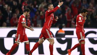 Apareció de '9': James Rodríguez sorprende a la defensa del RB Leipzig dentro del área y anota con el Bayern Munich