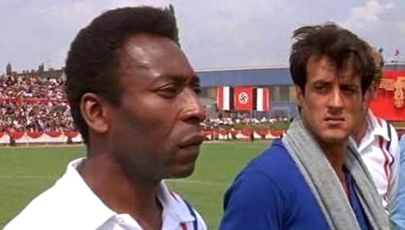 Pelé,  Sylvester Stallone, Michael Caine y Max von Sydow protagonizaron “Escape a la victoria” en 1981, película que estuvo dirigida por John Huston (Foto: Paramount Pictures)