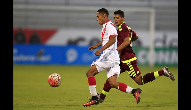 La Selección Peruana volvió a perder la chance de sumar su primera victoria en el Sudamericano Sub 20, al sumar un nuevo empate agónico, esta vez ante Venezuela. (Foto: EFE)