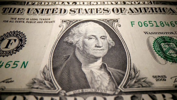 El dólar se cotizaba en 20,5 pesos en México este lunes (Foto: AFP).