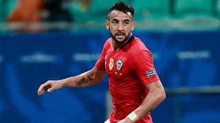 Otra baja en ‘La Roja’: Mauricio Isla dio positivo a COVID-19 y no estará en el Chile vs Uruguay