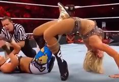 ¡Nuevo reinado! Charlotte Flair venció a Bayley con una 'Figura 8' y ganó el título femenino de SmackDown [VIDEO]