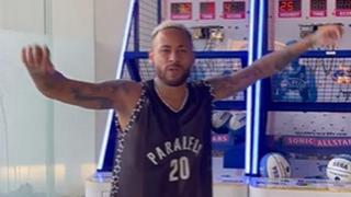 Neymar, en modo basquetbolista: más de 30 canastas y se autodenomina “Curry Junior” [VIDEO]