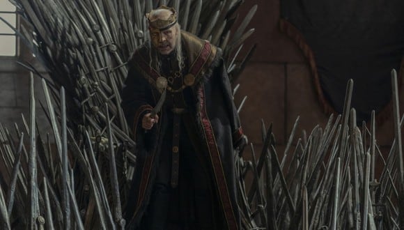 En la temporada 1 de “House of the dragon”, Viserys Targaryen fue el único en sentarse en el Trono de Hierro como rey de Poniente (Foto: HBO)