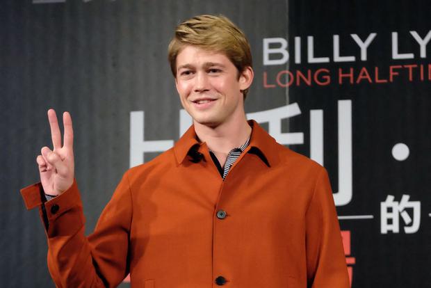 Joe Alwyn during a press conference to promote the film "Billy Lynn's Long Halftime Walk" in Taipei on November 3, 2016 (Photo: Sam Yeh / AFP)