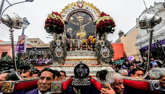 Conoce aquí los horarios de cada uno de los recorridos dela procesión de "El Señor de los Milagros". (Foto: Andina/Luis Iparraguirre)