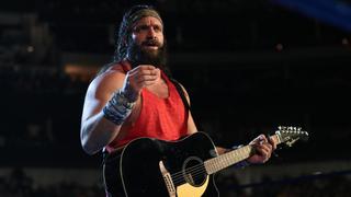 Se extrañarán sus canciones: Elias estaría fuera de los cuadriláteros hasta WrestleMania 37 