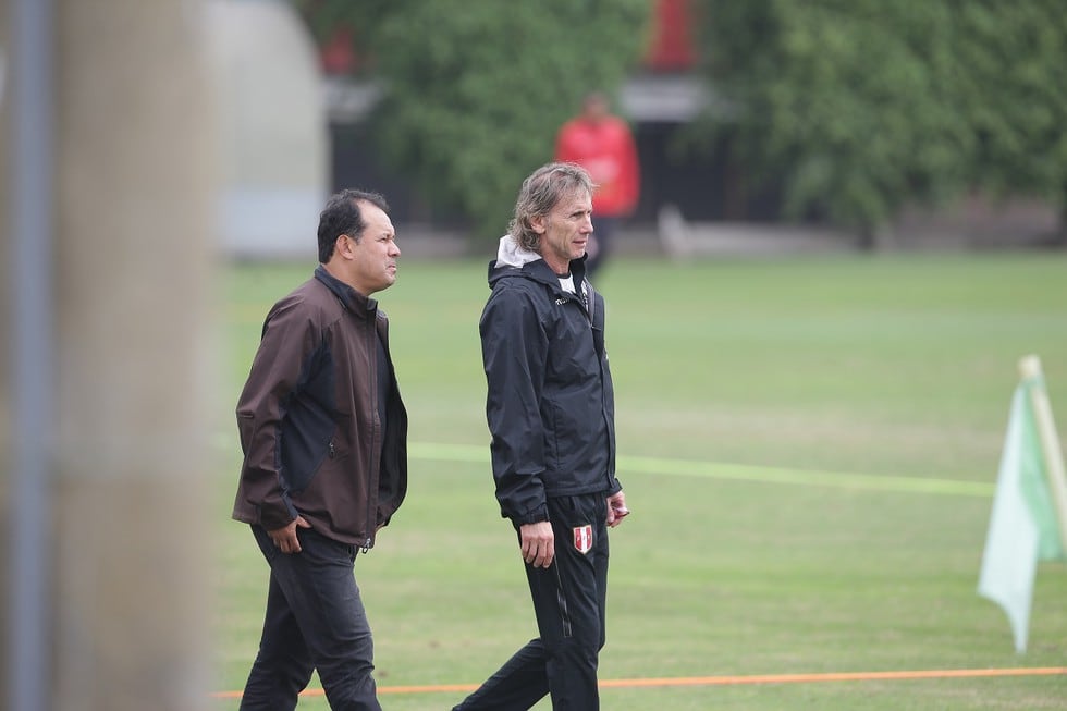 Luego de una carrera de 18 años como futbolista profesional, Juan Reynoso inició en el 2007 su etapa como entrenador. (Foto: GEC Archivo)