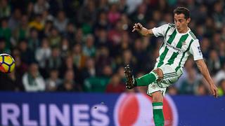 Para verlo una y mil veces: el golazo de tiro libre de Andrés Guardado ante Girona