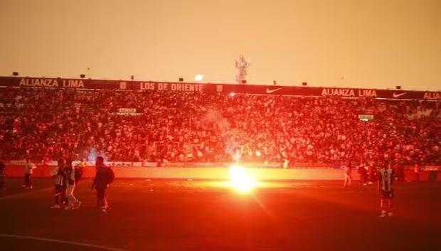 The blackout in Matute did not allow Universitario to be awarded after becoming champion.  (Photo: GEC)
