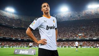 ¡Nadie lo vio venir! Rodrigo se despidió del Valencia y viajó a Madrid para cerrar su fichaje [VIDEO]