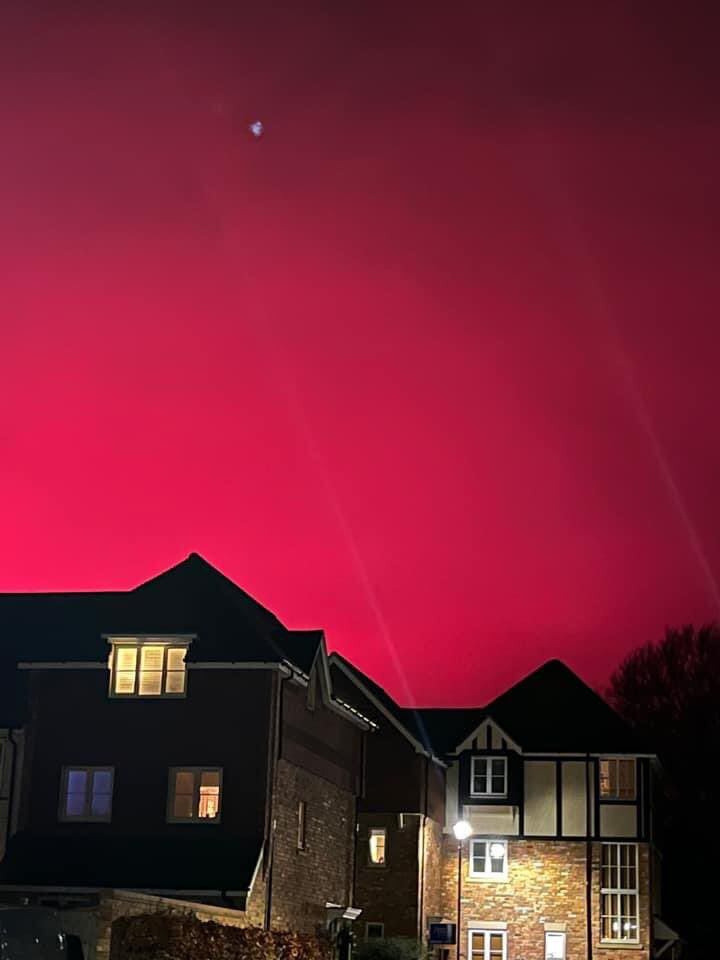 Fotografía del cielo de Thanet tomada por un usuario de redes sociales (Foto: Little Stour Orchard / Twitter)
