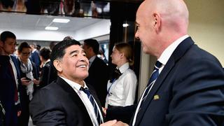 ¿No eran amigos? La inesperada y dura crítica de Maradona a Infantino por el Mundial de 48 equipos en 2022