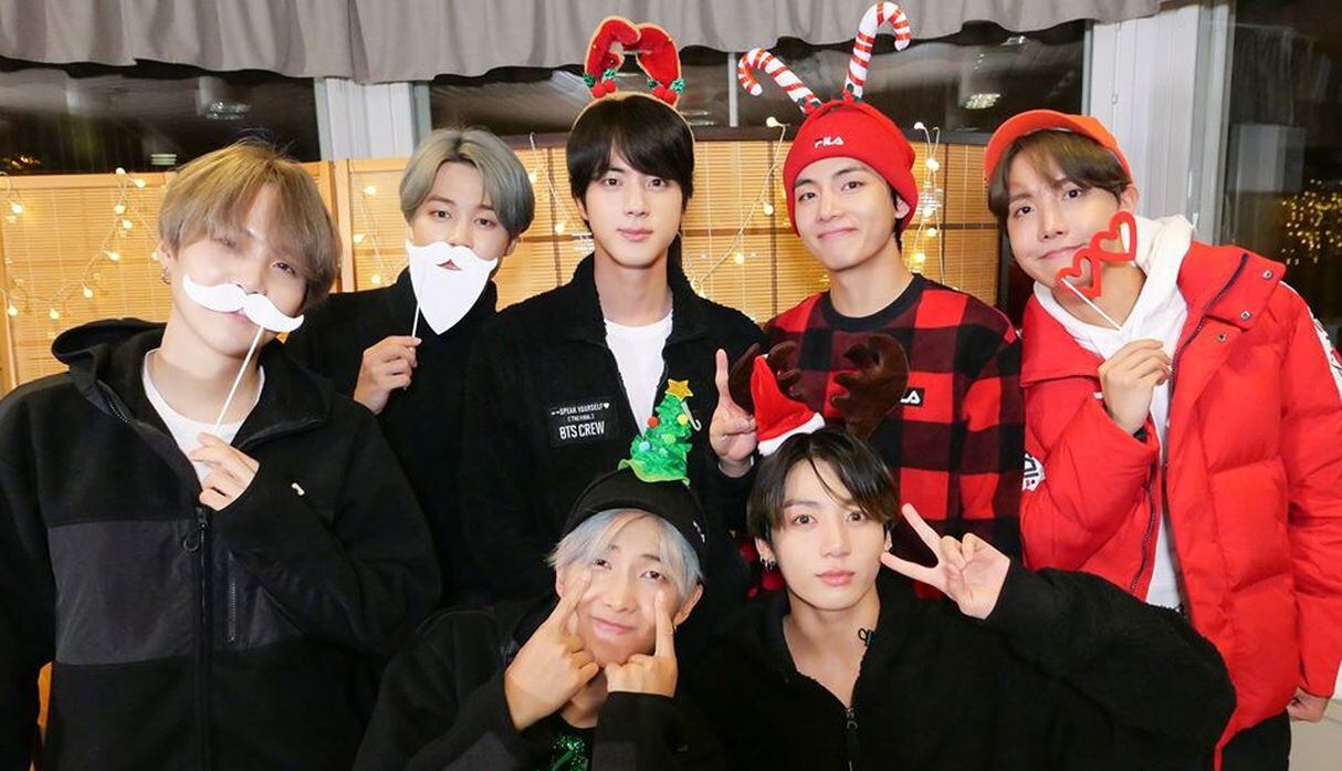 BTS y su divertido saludo de Navidad. (Foto: @bangtan.official)