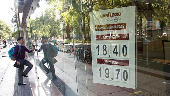 El dólar se negociaba en 20,2 pesos en el mercado de México este miércoles (Foto: AFP).