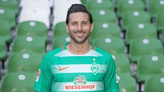 Claudio Pizarro: Bundesliga te regala un balón firmado por el ‘Bombardero’