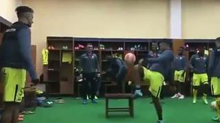Quedaron en ridículo: jugadores de Barcelona SC quisieron imitar el "fútbol mesa" inventado por Neymar