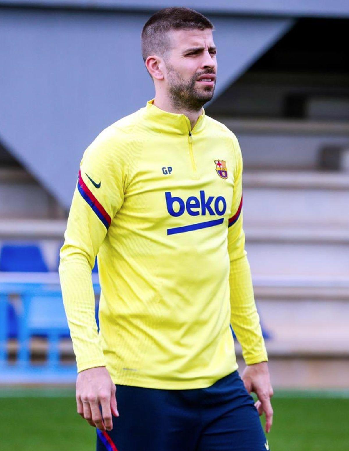 Gerard Piqué se cortó el cabello a dos días del partido entre Barcelona y Real Madrid por LaLiga Santander 2020. (Foto: Twitter)