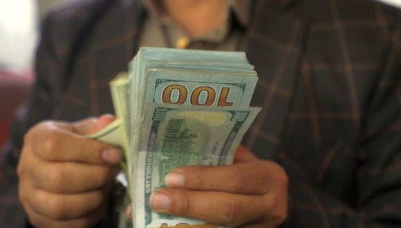 El dólar se negociaba en 20,05 pesos en México este martes (Foto: AFP).