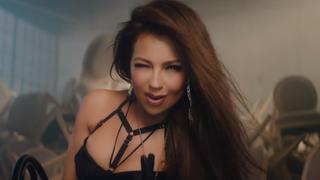 Thalía revela cómo logró la ‘cintura de avispa’ que luce en el video de “Estoy soltera” de Leslie Shaw