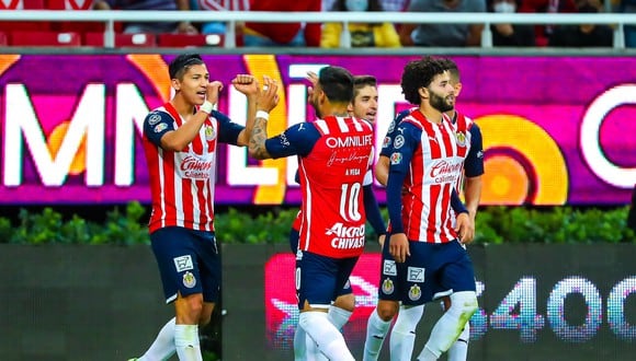 Chivas goleó por 3-0 a Mazatlán en el Estadio Akron por la fecha 1 del Clausura 2022 de la Liga MX. (Foto: Chivas / Twitter)