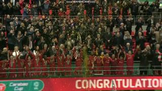 El primero de muchos: Luis Díaz y su festejo tras ganar la Carabao Cup con el Liverpool [VIDEO]