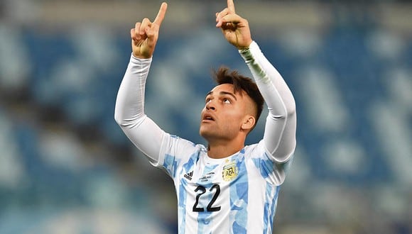 Lautaro Martínez se hizo presente en el marcador ante Bolivia. Argentina se quedó con el primer lugar y chocará ante Ecuador. | Foto: AFP