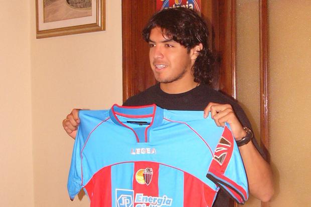 El primer club europeo en el que militó Juan Manuel Vargas fue el Catania | Foto: CALCIOCATANIA.COM