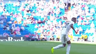 Le sale todo: la 'espaldinha' de Vinicius que puso a aplaudir a todo el estadio de Real Madrid [VIDEO]
