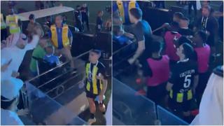 ¡A latigazos! Aficionado agredió a futbolista de Al Ittihad, tras perder final [VIDEO]