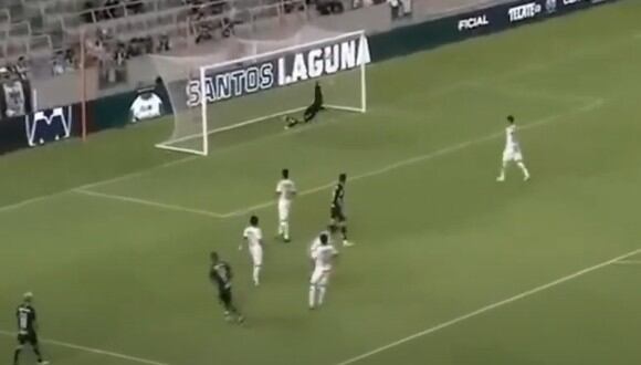 Santos Laguna se adelantó en el marcador frente a Monterrey. Foto: Fox Deportes.
