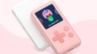 Xiaomi AI Ping Q: conoce el smartphone más pequeño de la marca china que parece un Game Boy