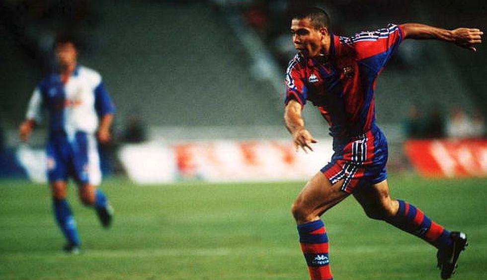 Figo llegó al Barcelona en la temporada 1995-96. Como 'culé' realizó cánticos y burlas contra el Real Madrid. En el 2000 se convirtió en jugador blanco y el primer galáctico. Fue el fichaje más ca