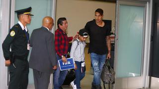 Selección Peruana: Paolo Guerrero llegó a Lima acompañado de Diego, su hijo mayor [FOTOS]