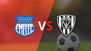 Al comienzo del segundo tiempo Emelec y Independiente del Valle empatan 1-1