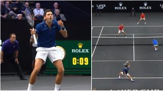 ¡Para qué te traje! Djokovic le tiró pelotazo en la espalda a Federer en partido de dobles [VIDEO]