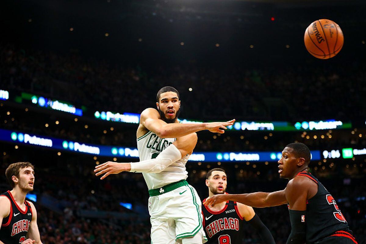Jayson Tatum fue determinante en el triunfo de los Celtics. (Foto: Getty Images)